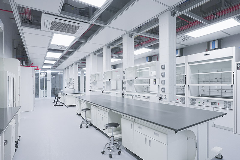 洛川实验室革新：安全与科技的现代融合